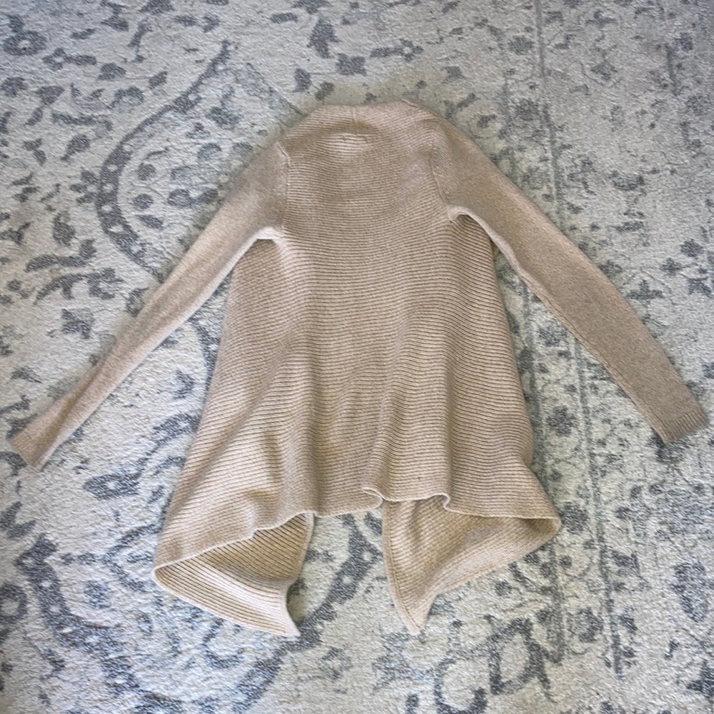Women’s Express Sweater - Picture 2 of 4